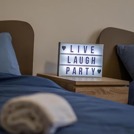 Korinthos Downtown Apartment Екстериор снимка