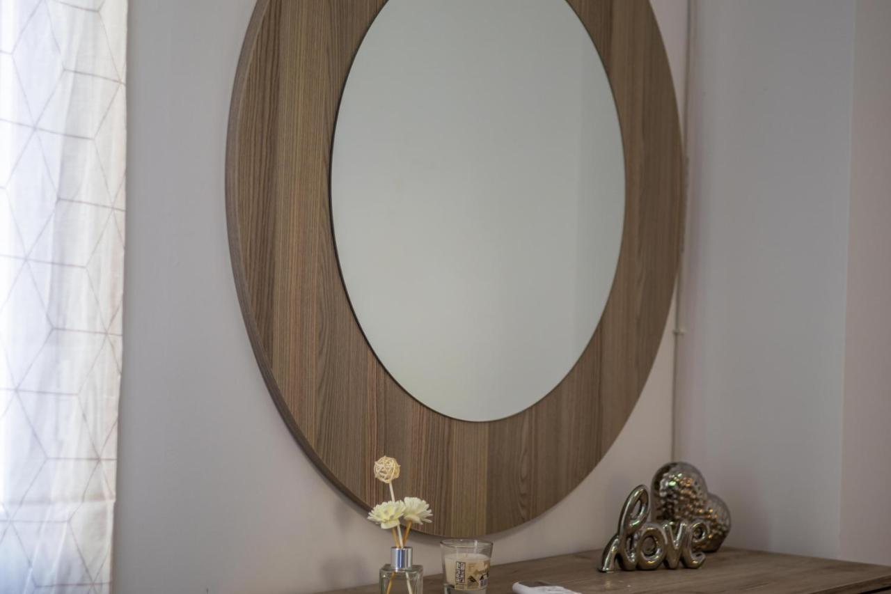 Korinthos Downtown Apartment Екстериор снимка