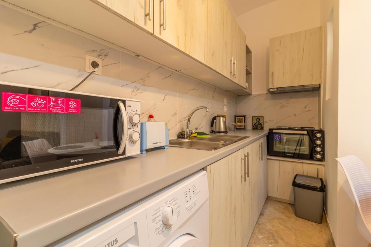 Korinthos Downtown Apartment Екстериор снимка
